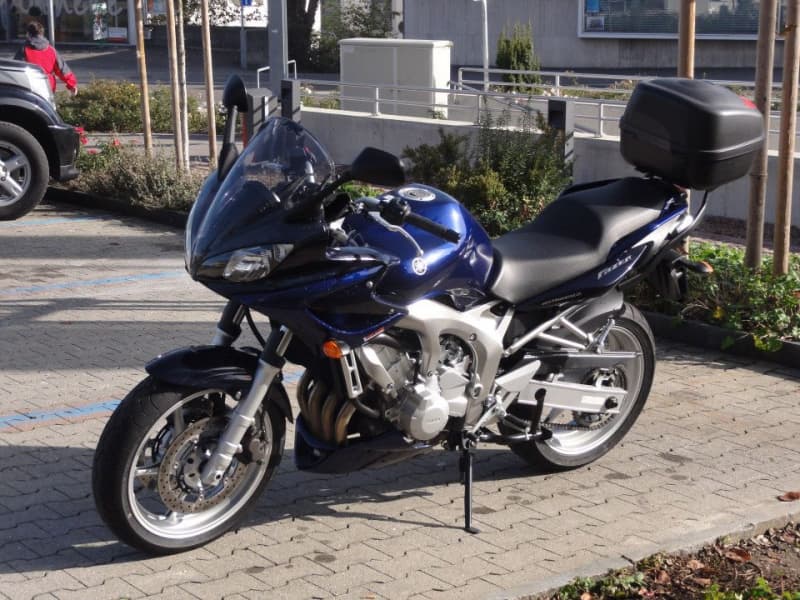 Yamaha FZ6-S