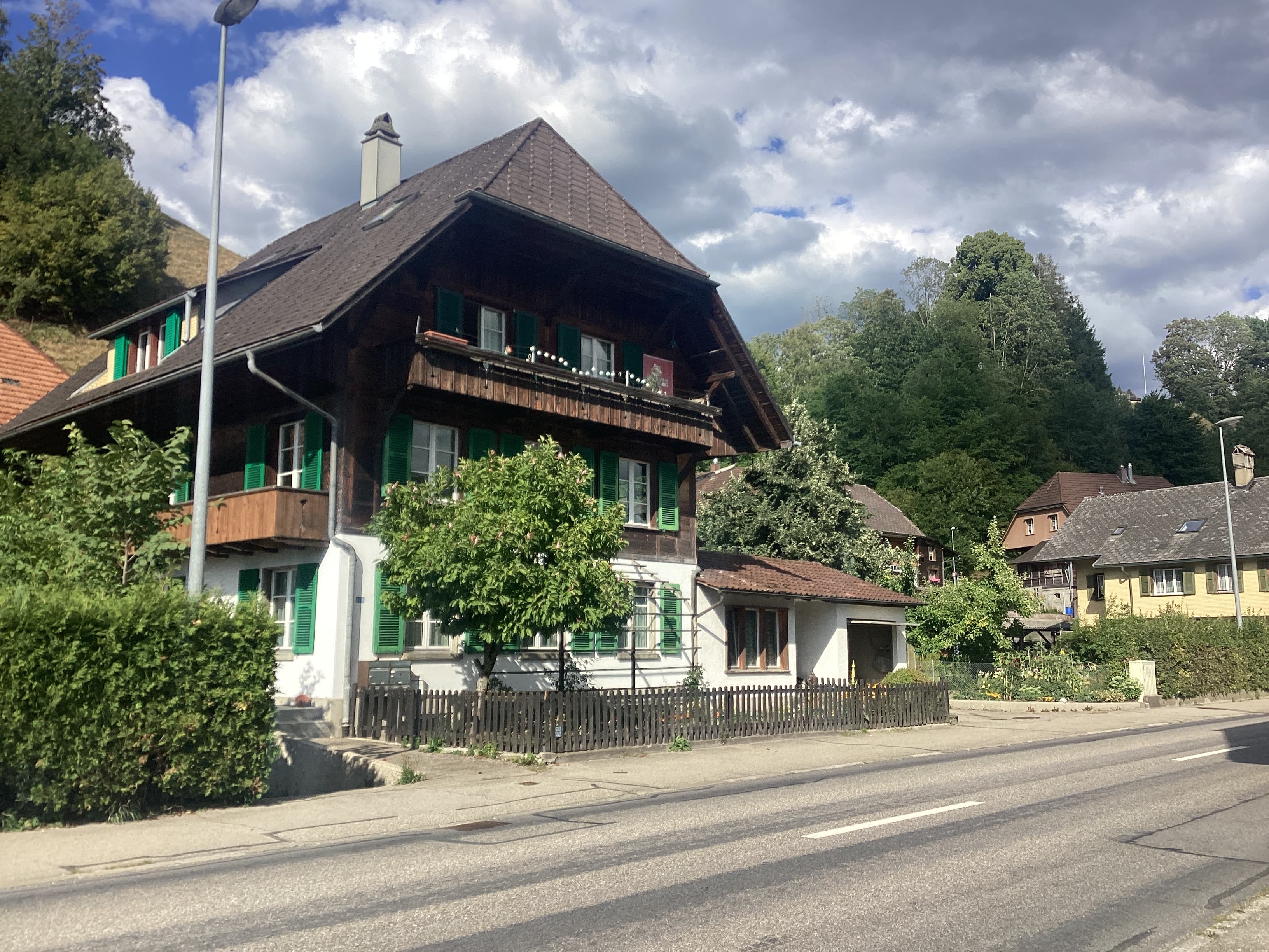 Lagerraum mit Fenster zu vermieten im Bärau