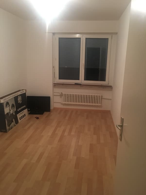Unmöbliertes Zimmer zu vermieten