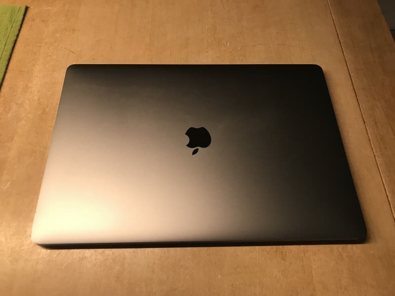 MacBook Pro 2.9GHz/16GB/512GB (1 Jahr gebraucht, top Zustand)
