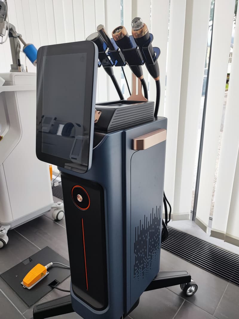 Vacuum RF Microneedle RF & Fractional RF System 40% Rabatt