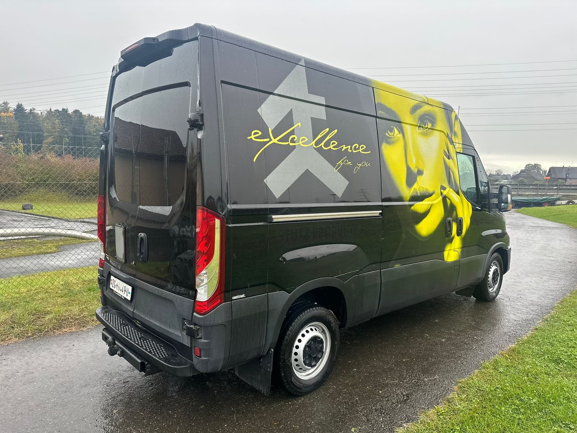 IVECO 33 S 14 AHK Kasten Automat Navi Xenon