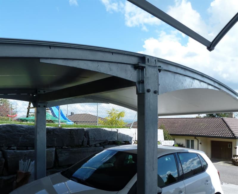 1 Auto Unterstand mit Sockel 2.5x5.2m
