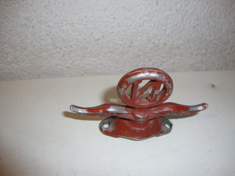 Emblem Nash Motor