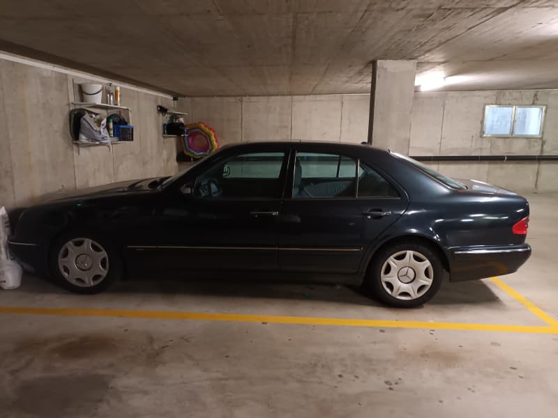 Mercedes E-320 Avantgarde frisch ab MFK