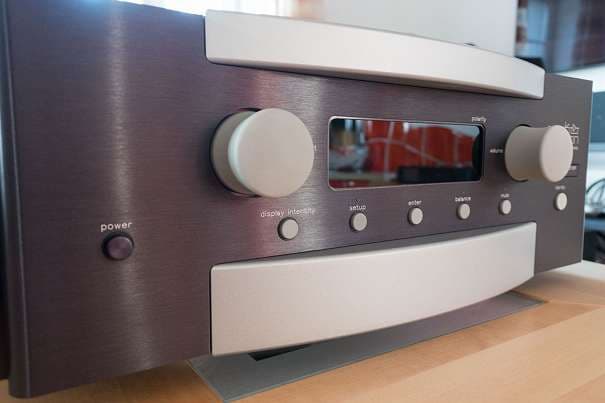 Mark Levinson 383 Vollverstärker - Musik - HI-FI