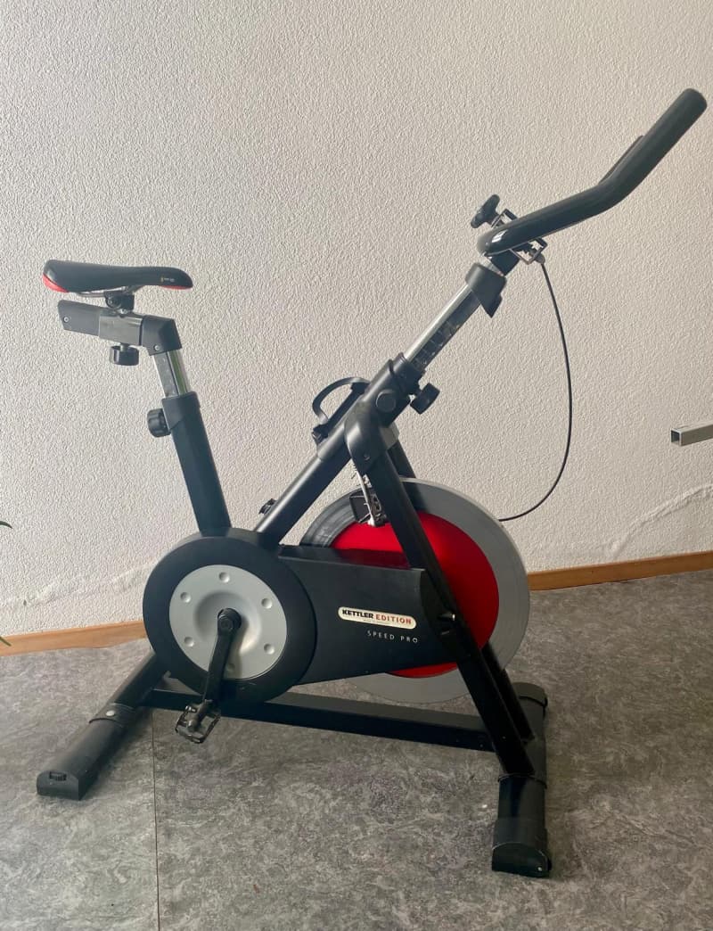 Diverse Fitnessgeräte