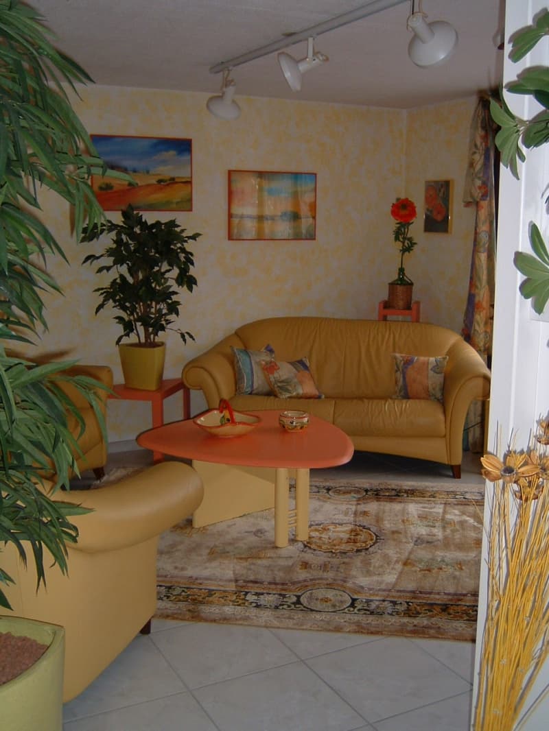 2,5 Zimmerwohnung möbliert