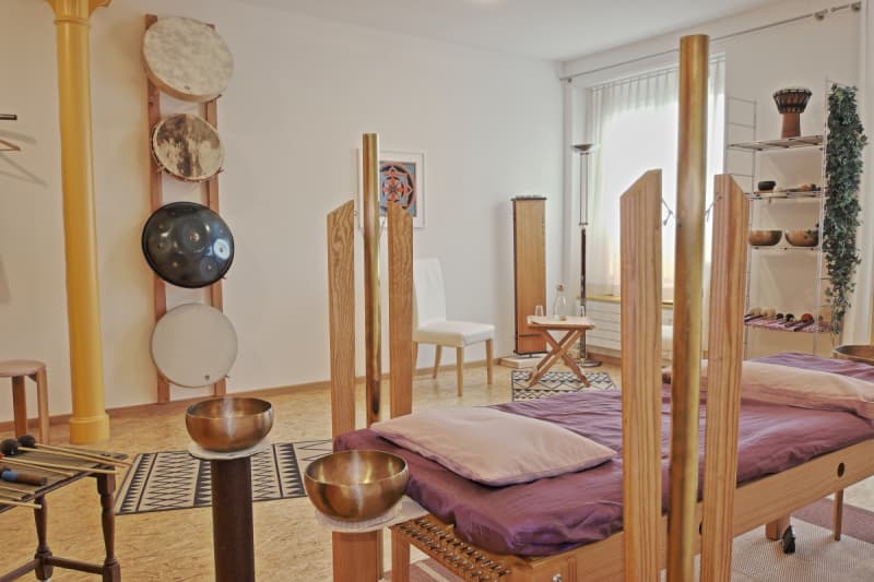 Klangtherapie KLA, Phonophorese (Stimmgabeltherapie)