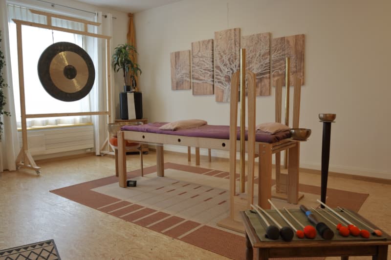 Klangtherapie KLA, Phonophorese (Stimmgabeltherapie)