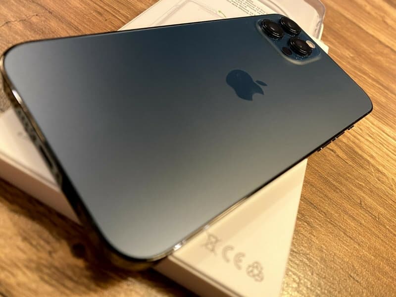 Apple iPhone 12 Pro Max - 256 Go - Bleu Pacifique