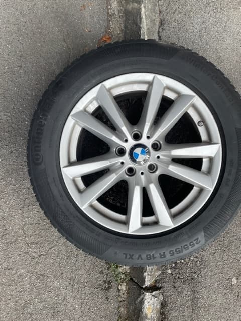 BMW X5, 4 komplette Winterräder 18"