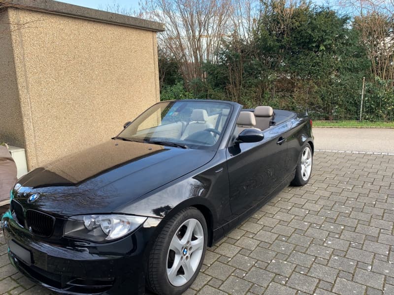 Zu verkaufen schöner BMW 120i cabrio !!!