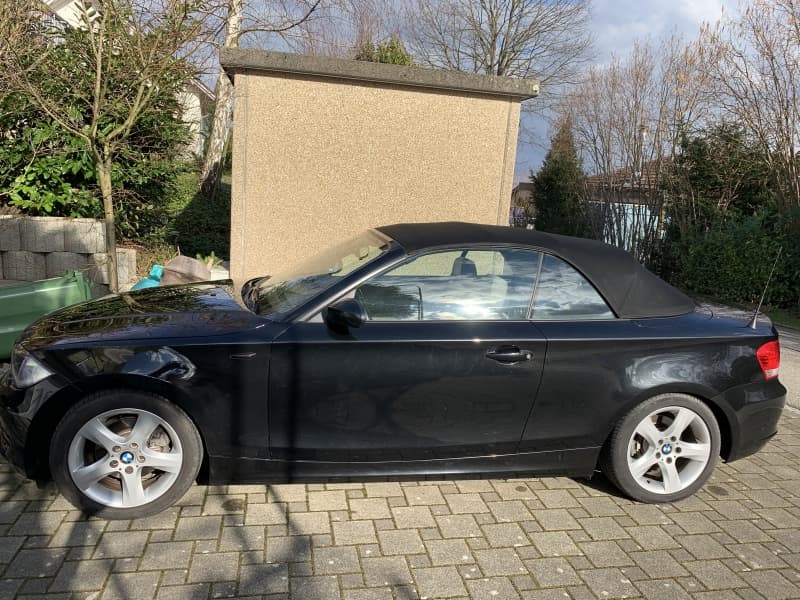 Zu verkaufen schöner BMW 120i cabrio !!!
