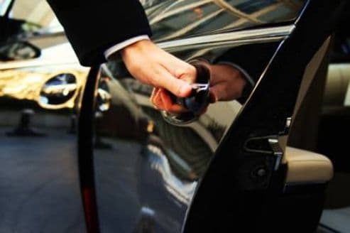 Taxi Chauffeur / Chauffeuse gesucht