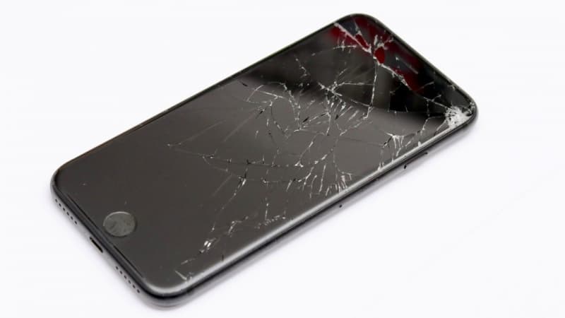Iphone und Smartphone Reparatur ab 100.-