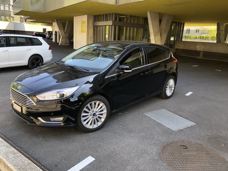 Ford Focus 1.5 SCTi Titanium X (Limousine)