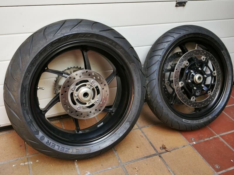 PVM HONDA SC59 FELGEN SPORTEC M7RR 190/55ZR17 Bremsscheiben