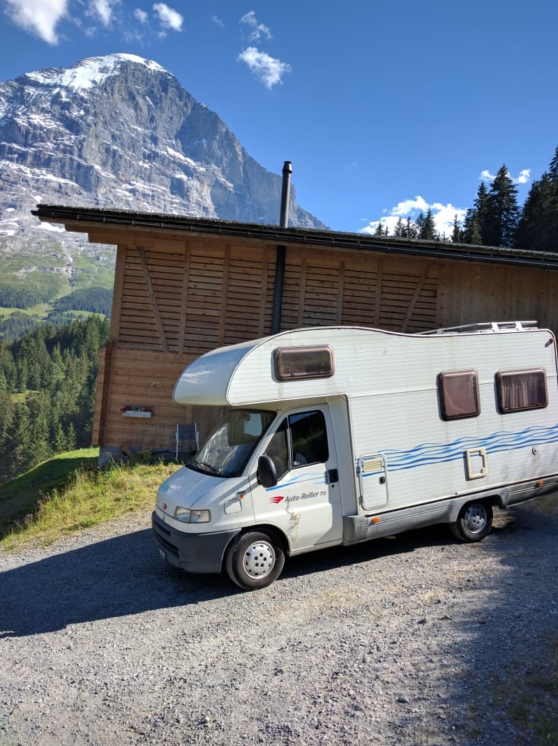 Suche Zimmer und Abstellplatz für Wohnmobil nähe BH Örlikon ZH