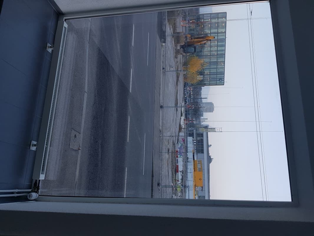 Bürofläche oder Geschäftsraum mit Vitrine