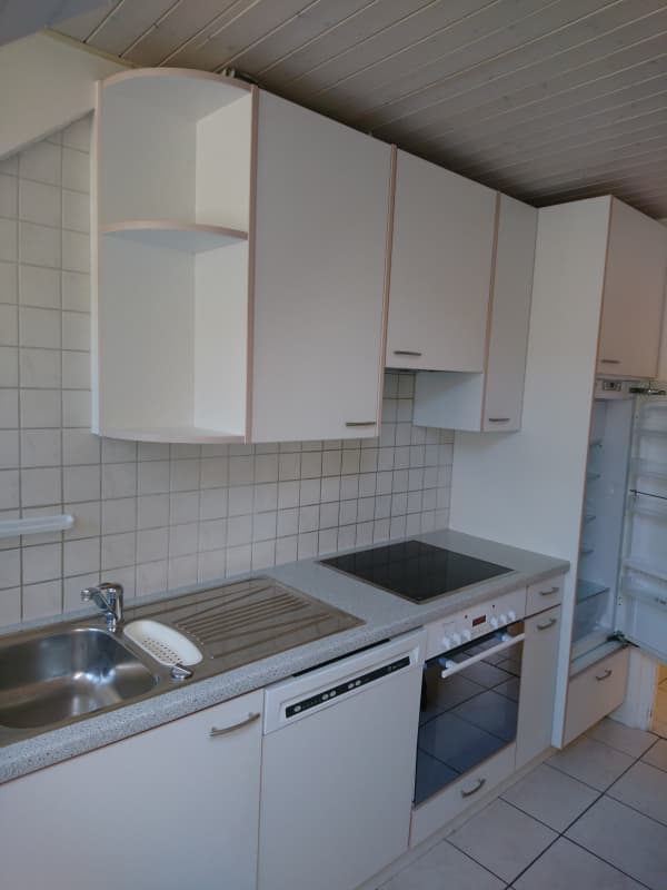 A louer dès novembre bel appartement rénové à 4½ pièces Cormoret