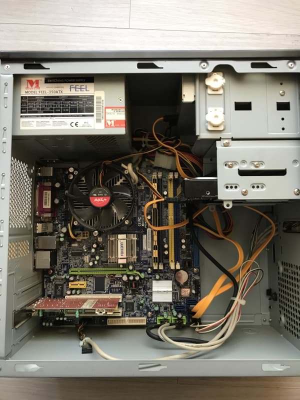 Schnäppchen PC / Foxconn Dual-Core 2 X 3.000 GHz CPU !