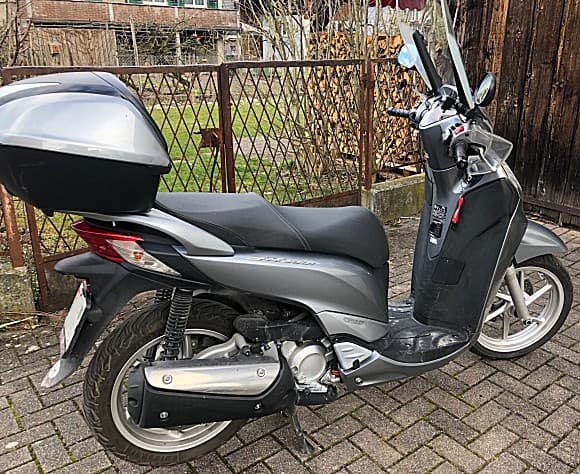Honda SH300 Roller
