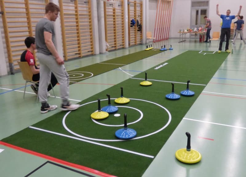 Curling/Eisstockschiessen OHNE Eis. Mobile Bahnen+Shuffleboard