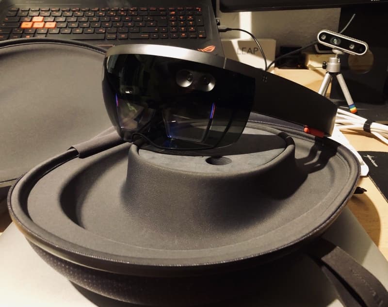 Microsoft Hololens Development Edition VR AR MR XR Augmented Real