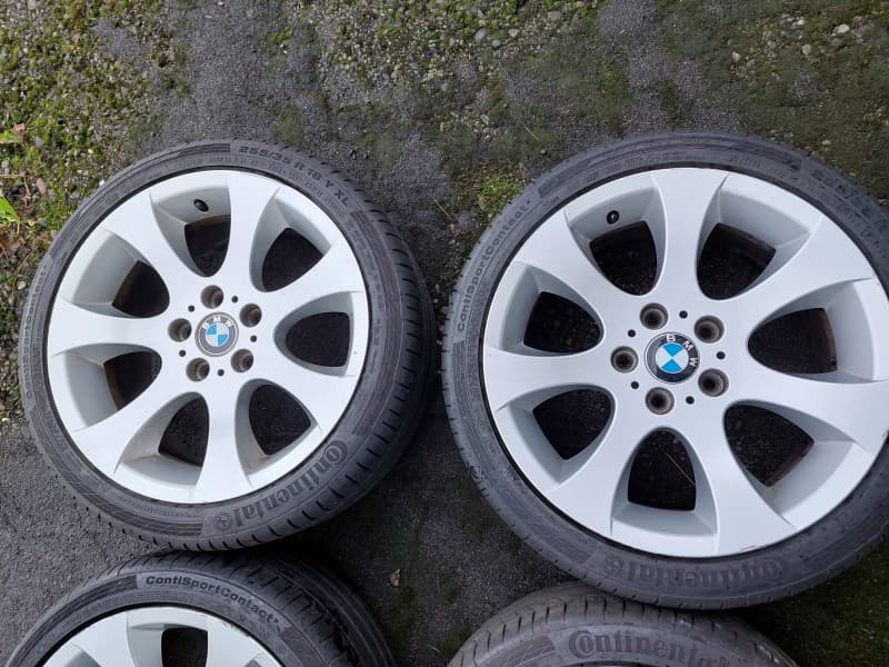 BMW-Sommer Räder 225 40 18 255 35 18 ,F30,31,32, E90,91,92,93.