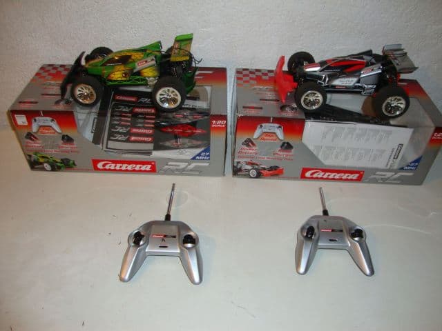 2 RC Buggys Carrera
