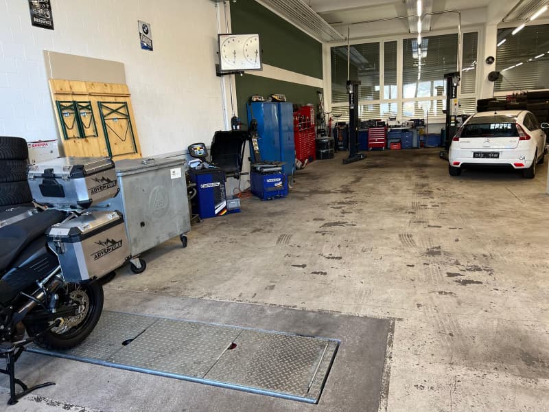 Moderne Garage in Sirnach