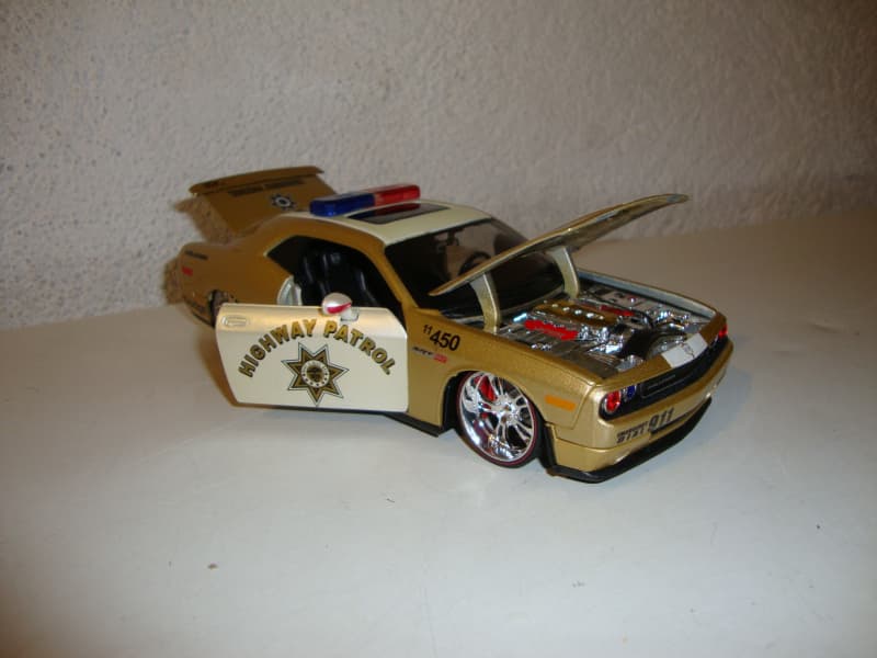Dodge Challenger SRT 8 2008 Highway Patrol