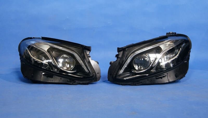 Mercedes-Benz E KLASA W213 Frontscheinwerfer