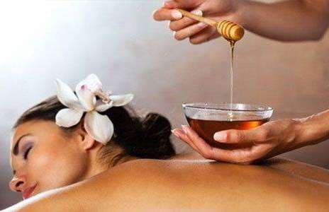 WELLNESS & BEAUTY / Ganzkörper- Massagen