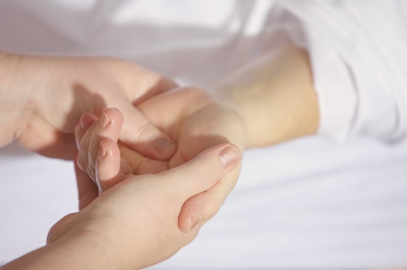 WELLNESS & BEAUTY / Ganzkörper- Massagen