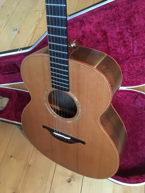 Top Gitarre Lowden O23