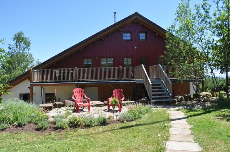 Appartement auf Bauernhof mit Badesee inmitten der Natur