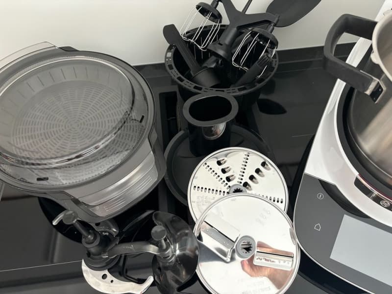 Bosch Cookit Küchenmaschine + Zubehör + 2x Topf