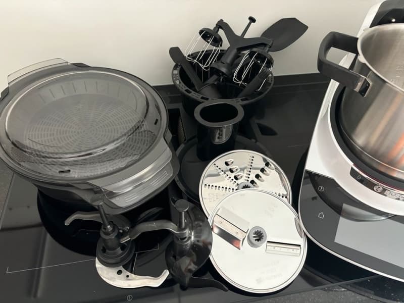 Bosch Cookit Küchenmaschine + Zubehör + 2x Topf