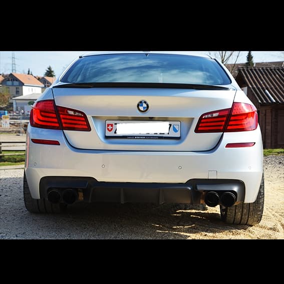 BMW M550i