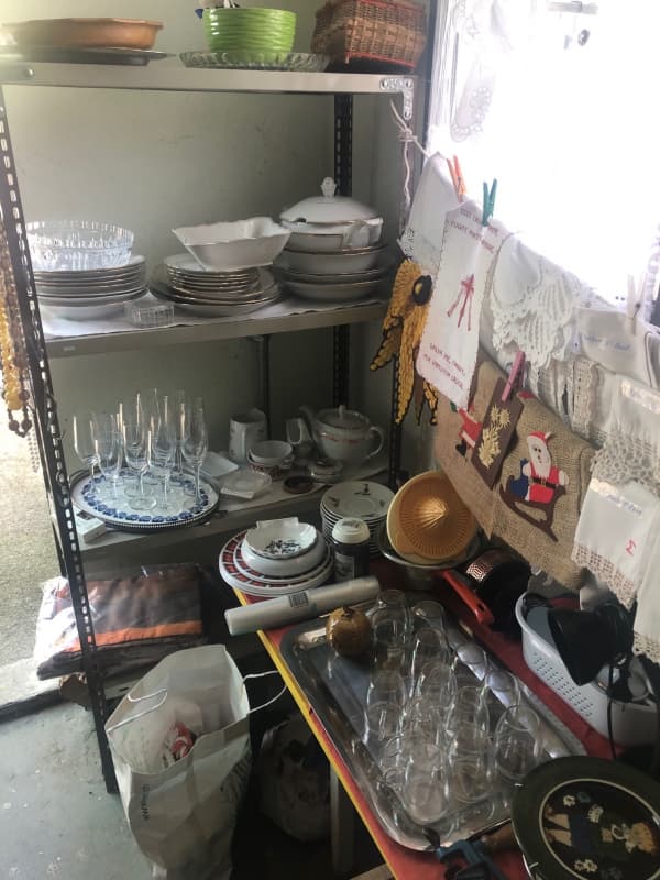 Privater Flohmarkt in Muttenz (Garten / Schopf)