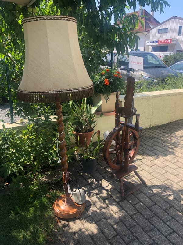 Privater Flohmarkt in Muttenz (Garten / Schopf)