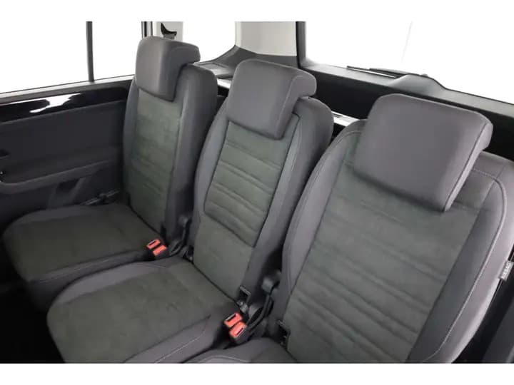 Top gepflegter VW Touran 2.0 TDI Highline DSG – Jg. 2020 1. Hand