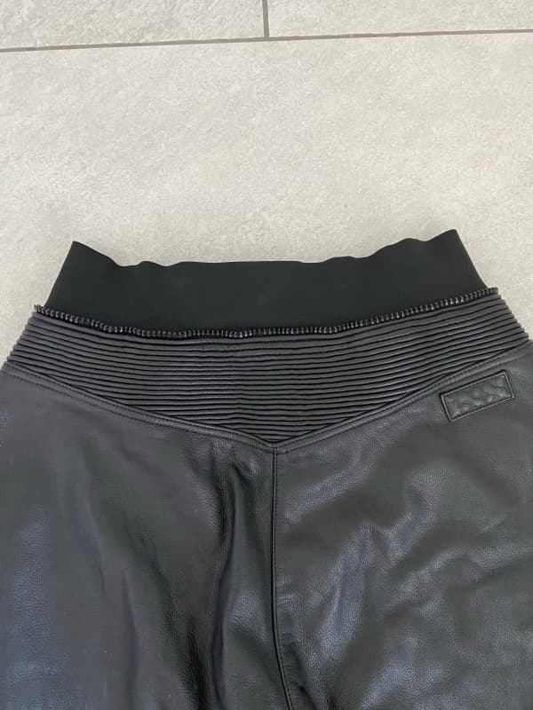 Motorrad-Lederhose IXS, Damen Gr. 40, neuwertig