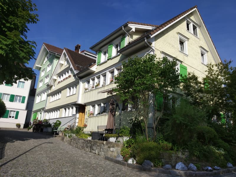 hübsche helle 1,5 Zimmer Loft mit Gartensitzplatz