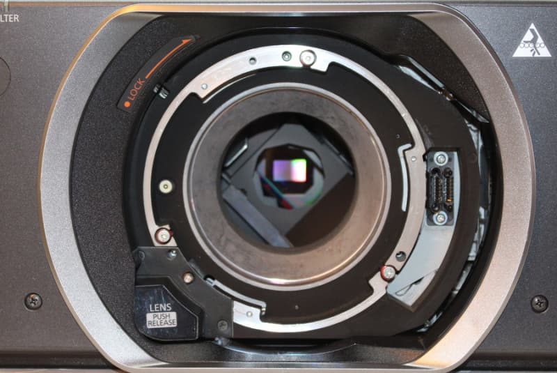 Panasonic PT-DZ110XE*DLP Beamer Projektor