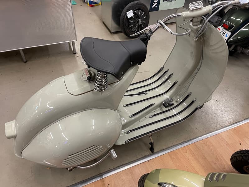 Wunderschöne Vespa VM1T Jahrgang 1953