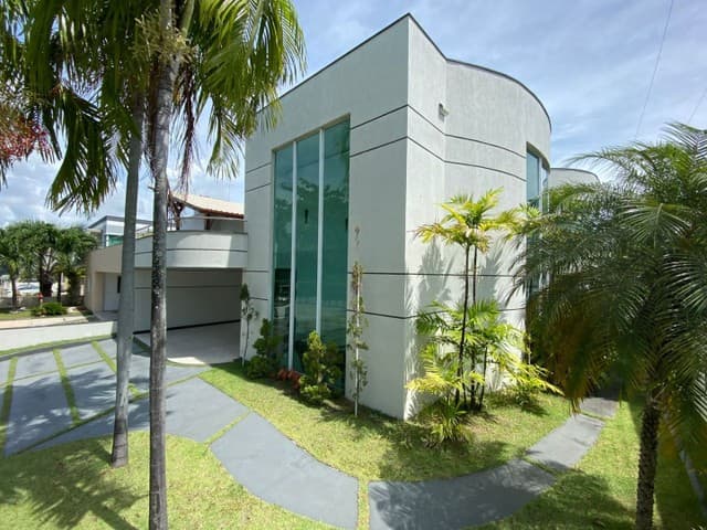 Brasilien Traumhaft schöne 360m2 Luxusvilla auf zwei Geschossen