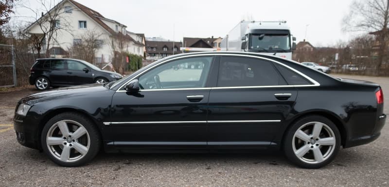 AUDI A8 4.2 FSI quattro tiptronic Gepflegte Limousine